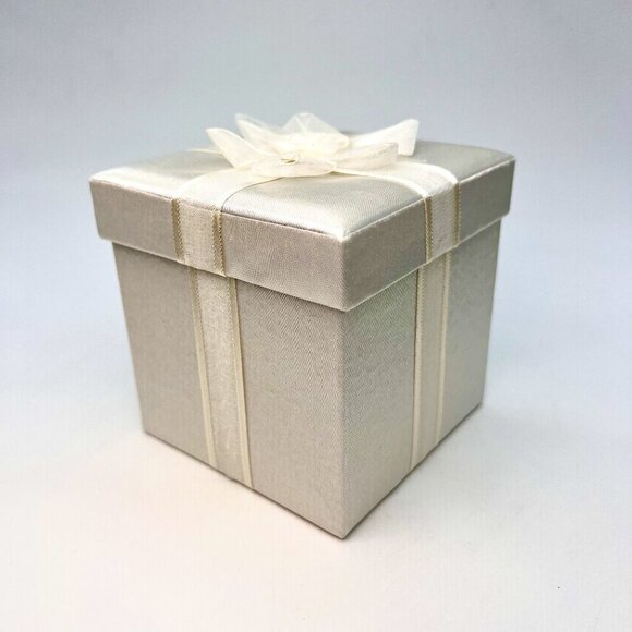 Vintage Faux Rose Corsage Pearls Lace Satin Gift Box 80s 90s Wedding Prom - Picture 6 of 10